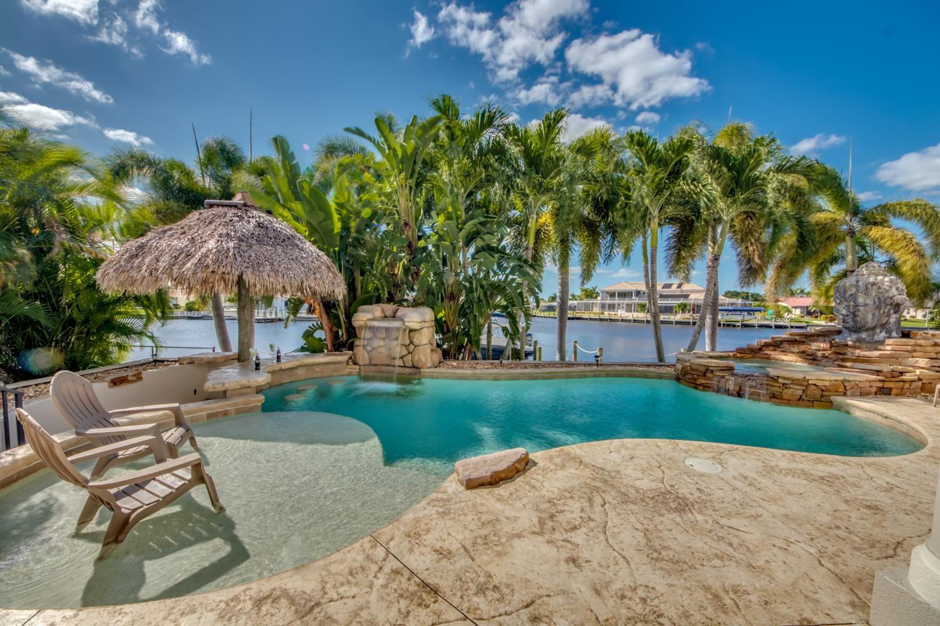CoralVilla Dolphin`s Surf - great boating location, pool, spa, view view 4