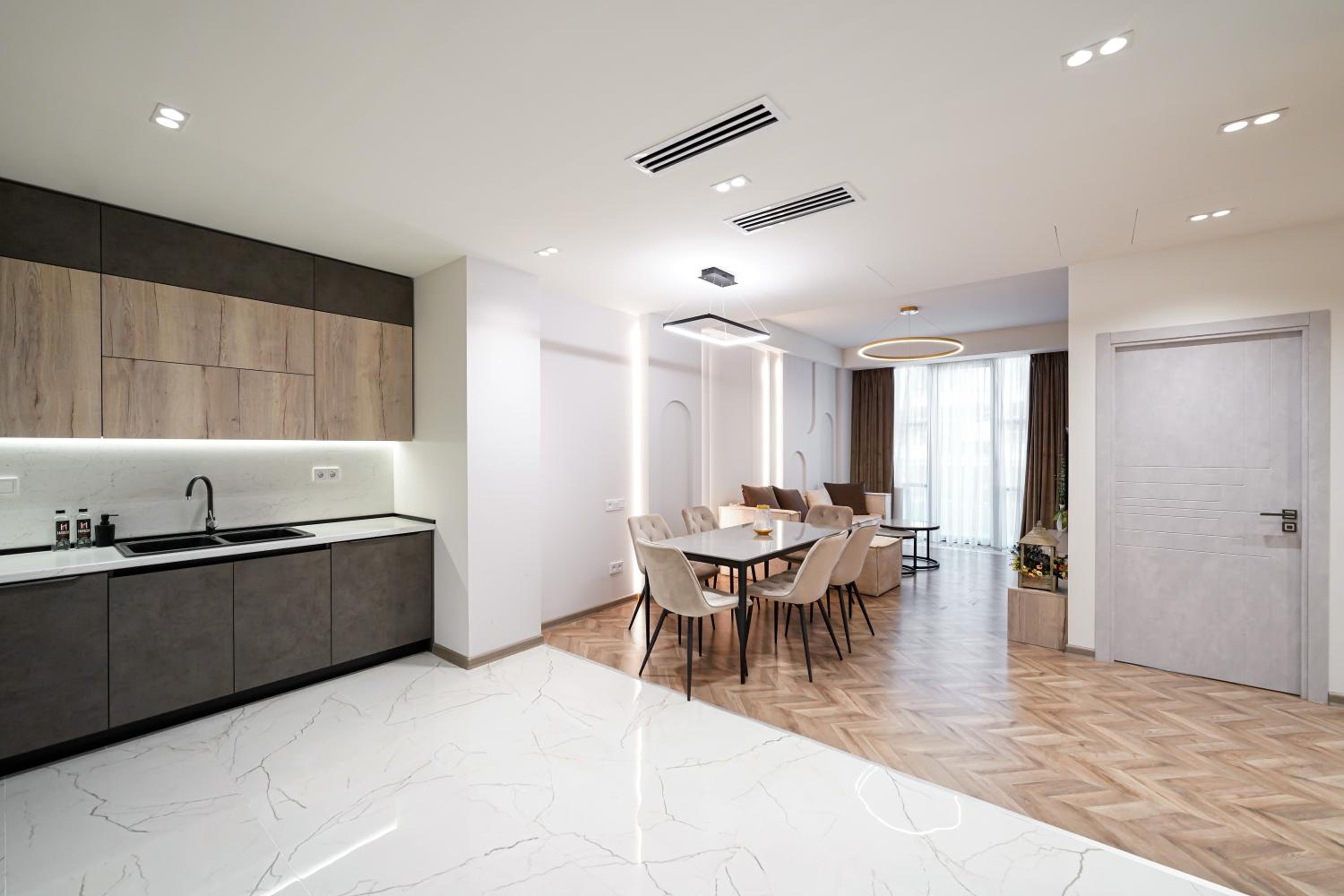 Hayasa Apartments