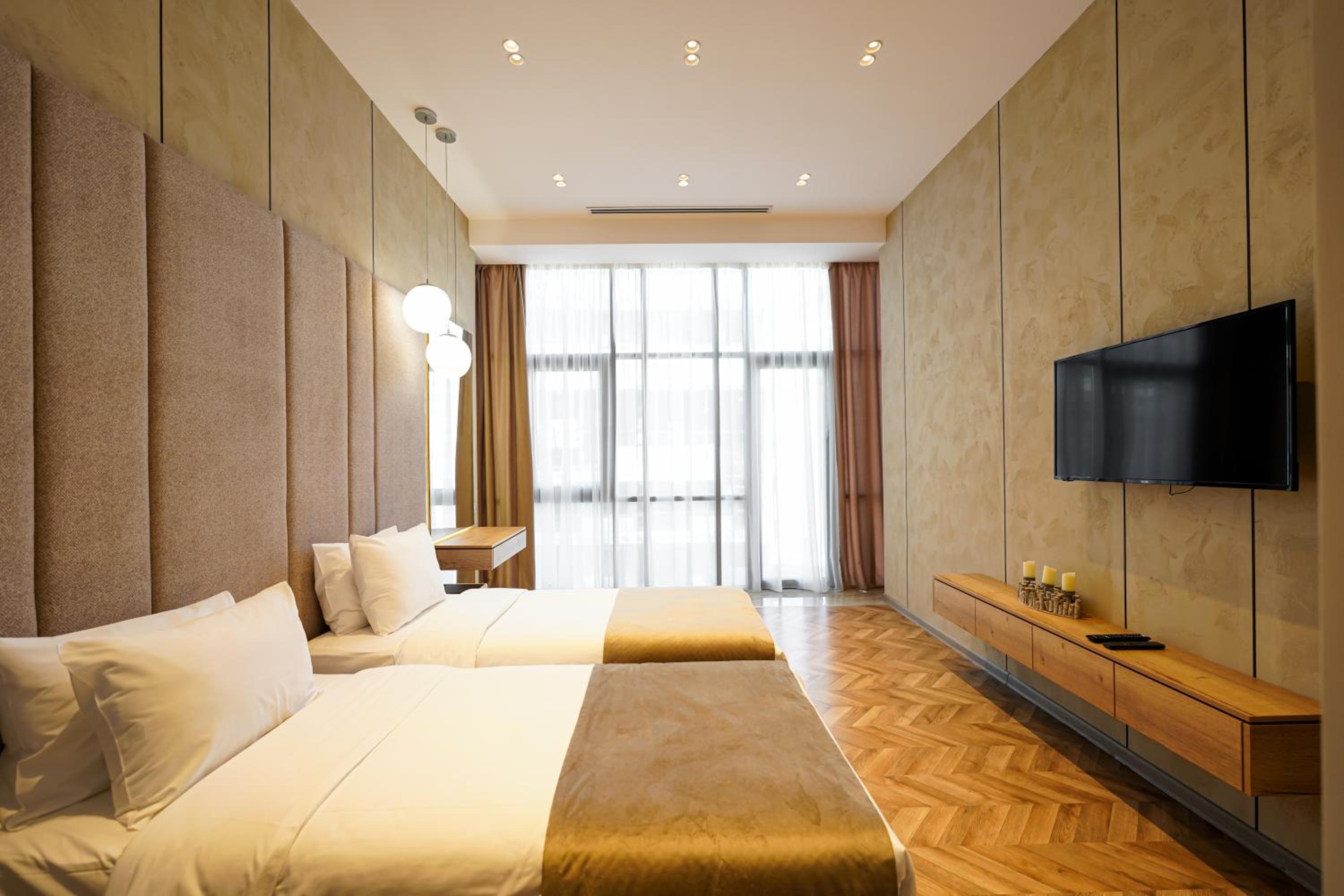 Hayasa Apartments