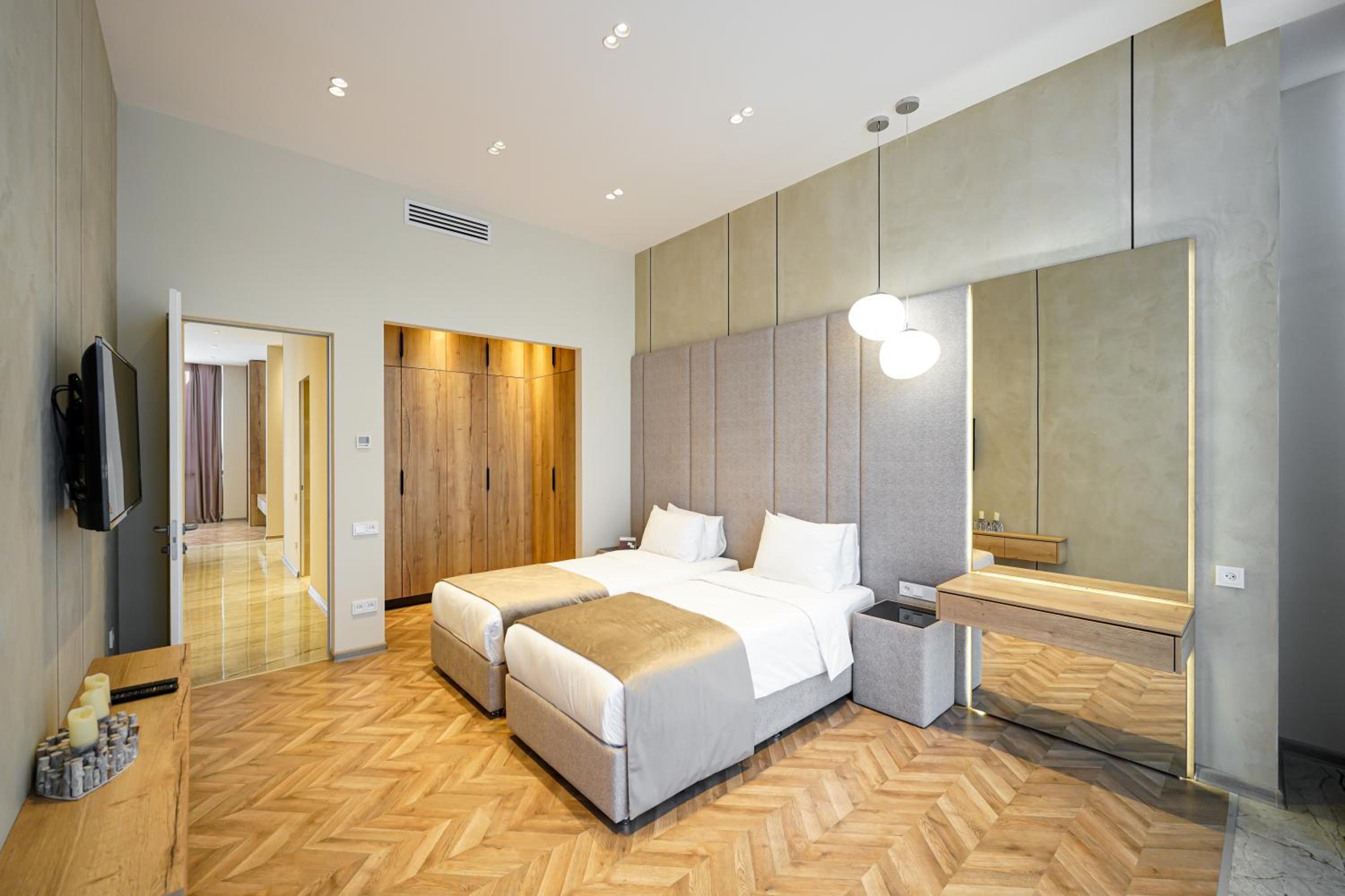 Hayasa Apartments