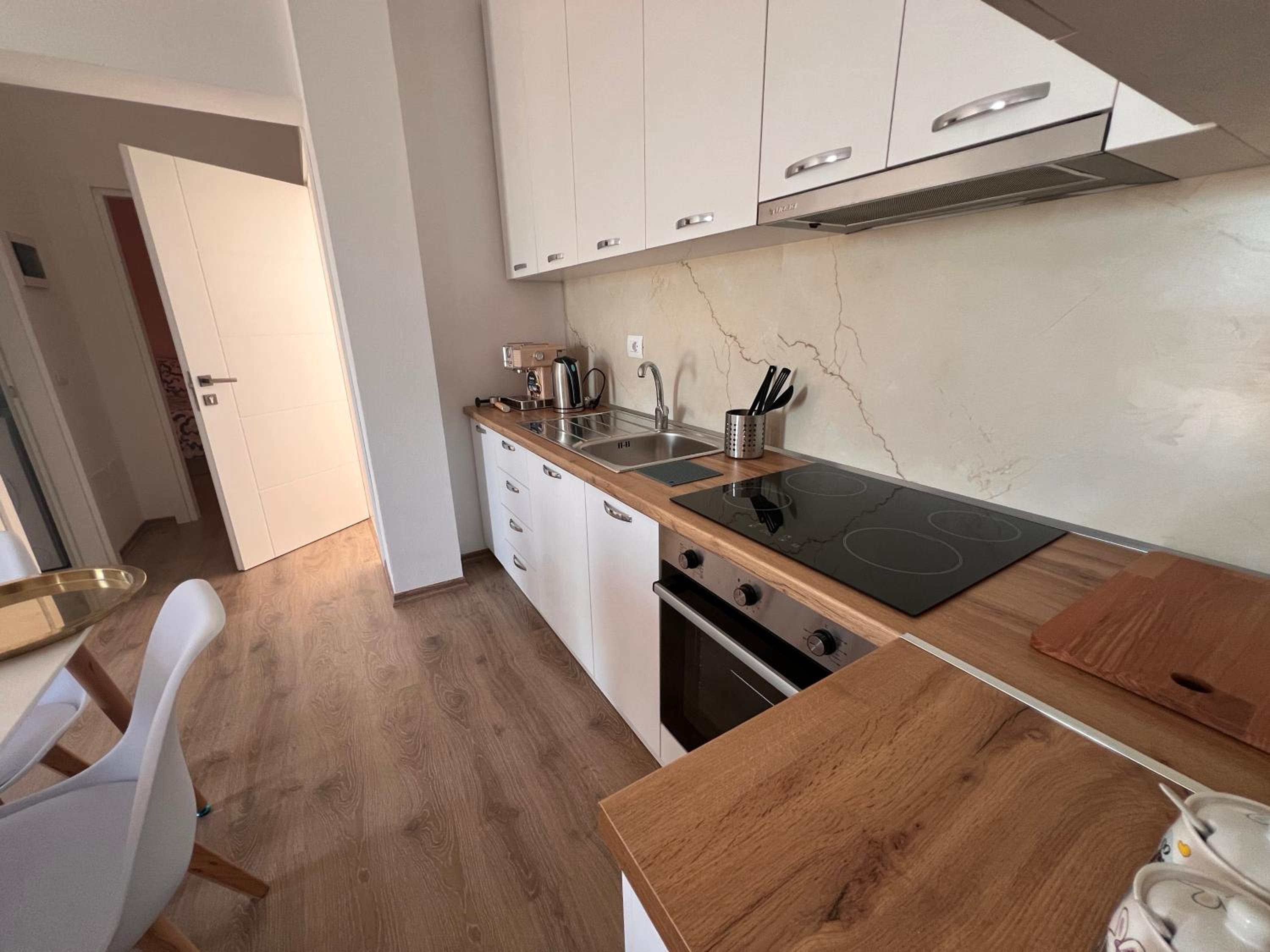 Golden Heart Apartments