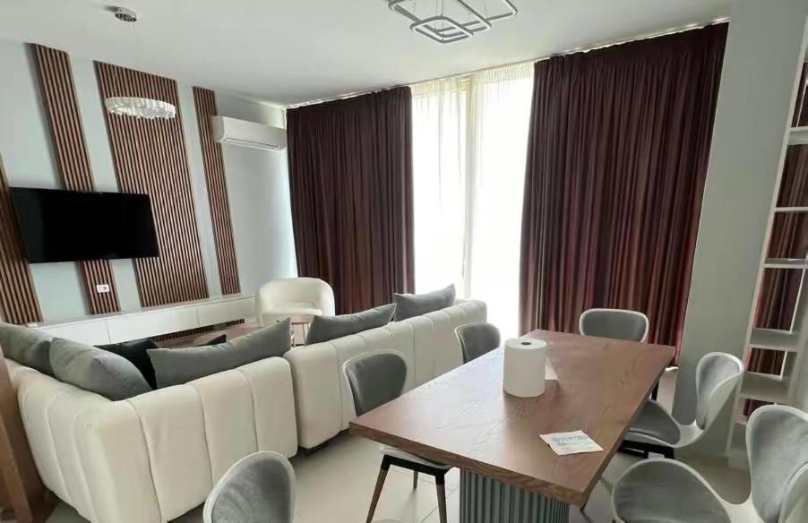 GreenCoast villa rental