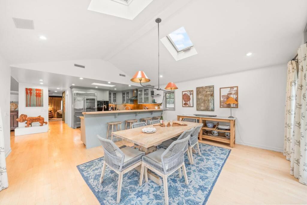 Venice Home with Game Room, Theater, Pool and Spa