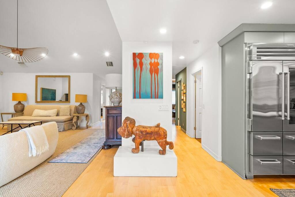 Venice Home with Game Room, Theater, Pool and Spa