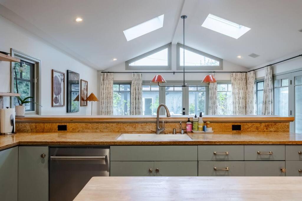 Venice Home with Game Room, Theater, Pool and Spa