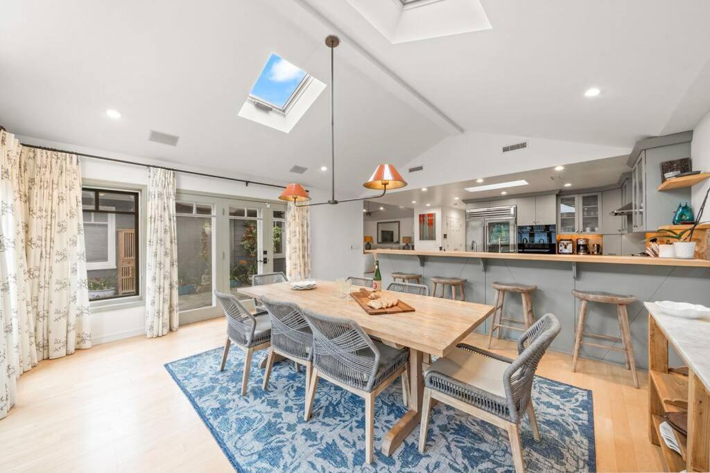 Venice Home with Game Room, Theater, Pool and Spa