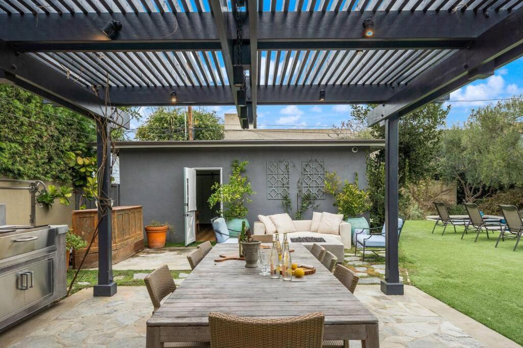 Venice Home with Game Room, Theater, Pool and Spa