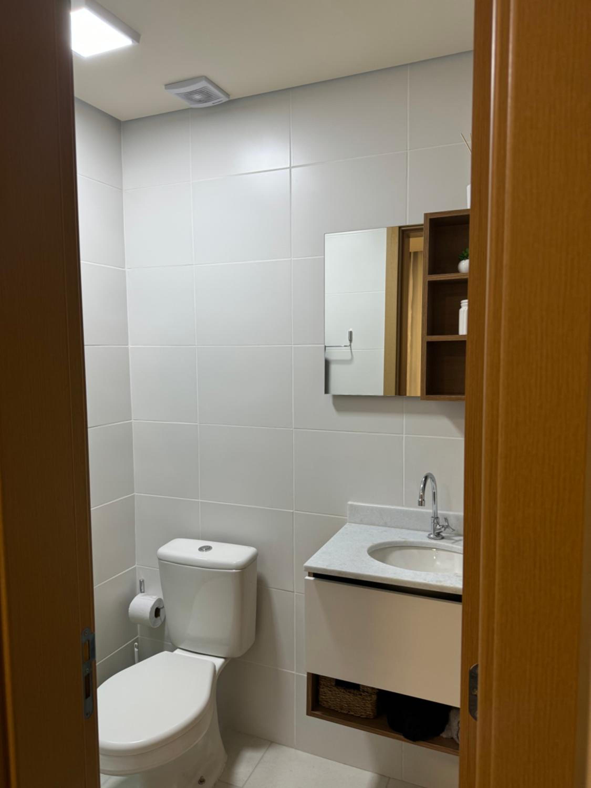 Novo, suíte, gar, prox Hospital, Centro