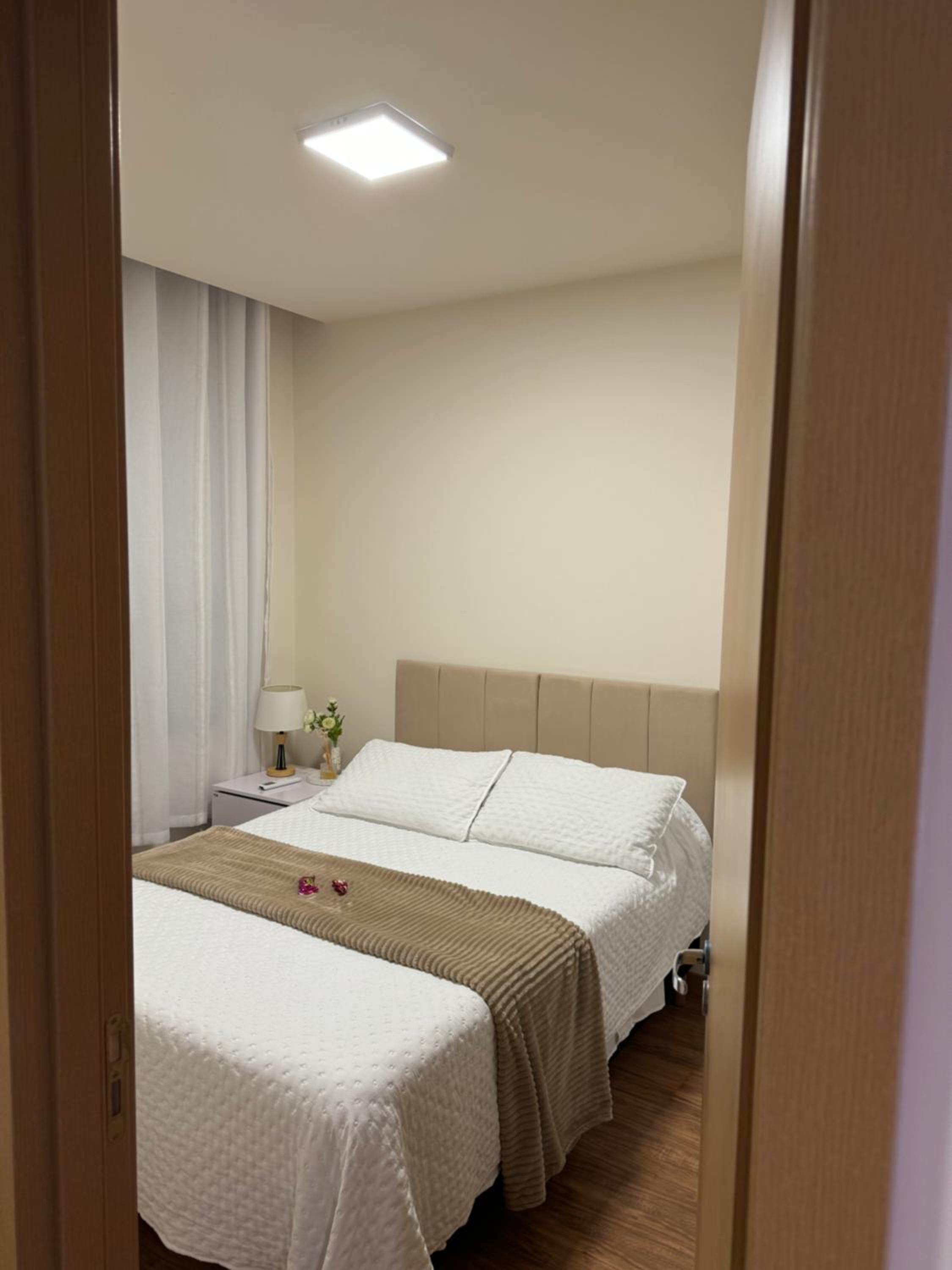 Novo, suíte, gar, prox Hospital, Centro