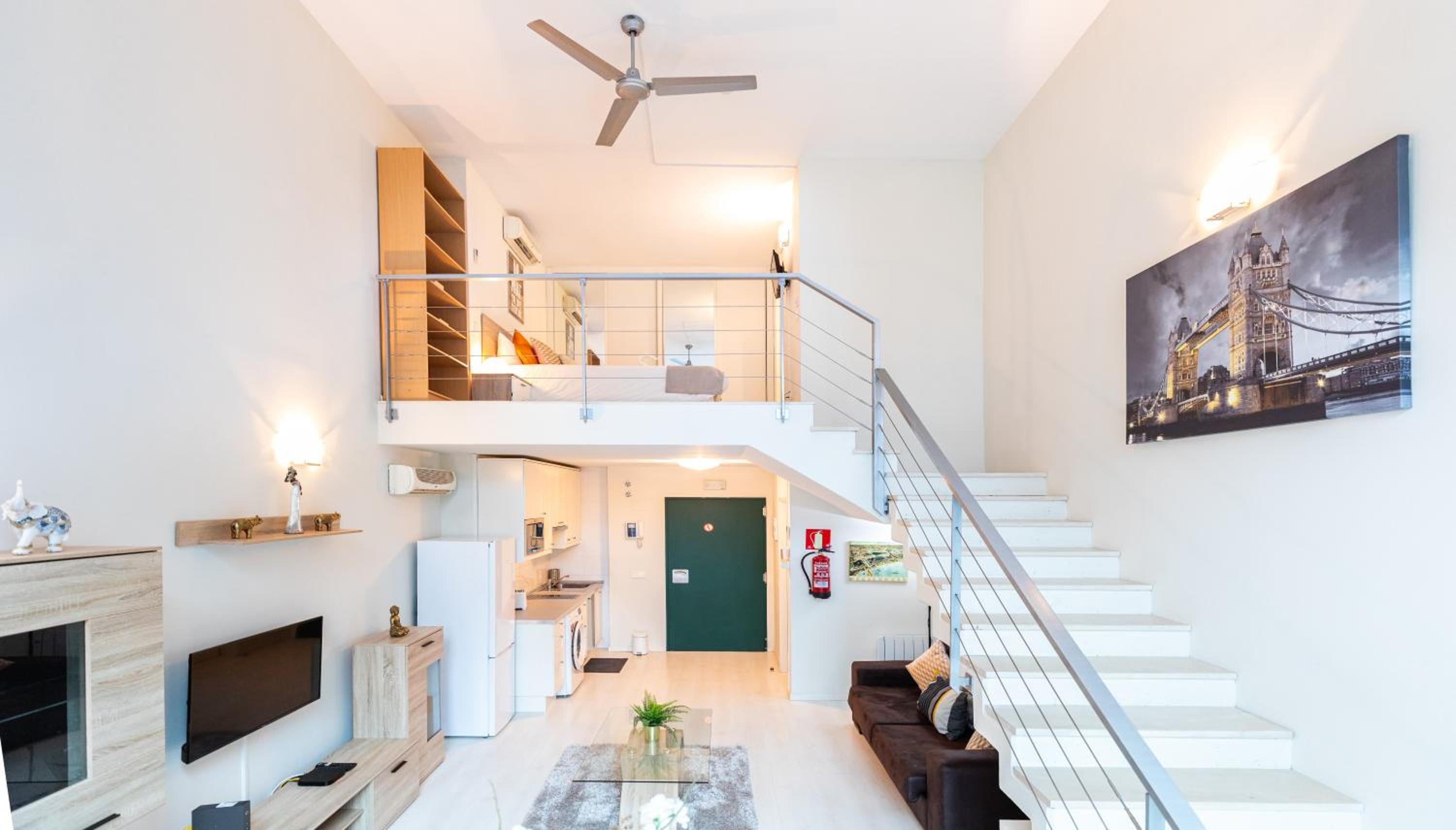 Oshun Sanchinarro Seasonal Living Lofts view 4