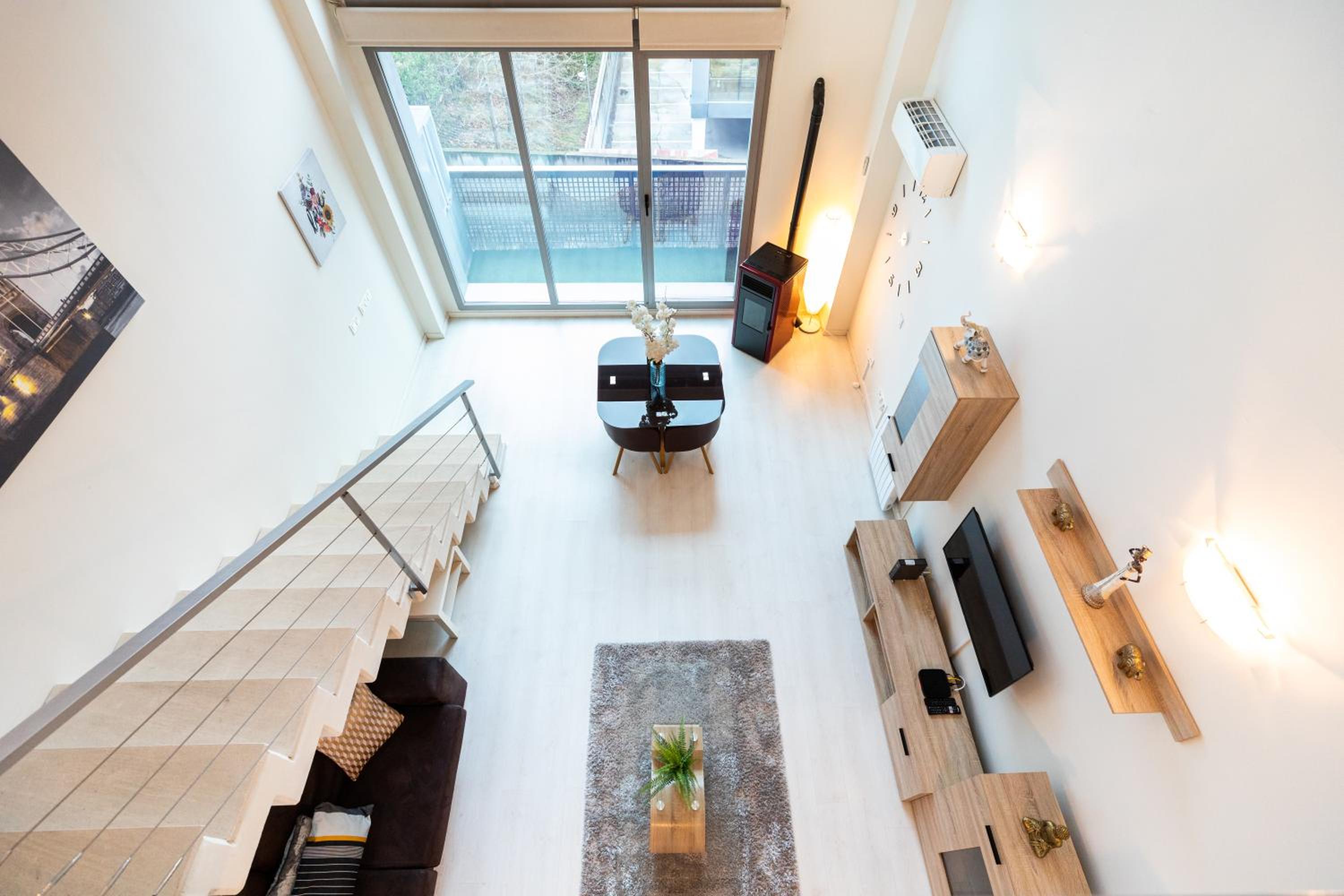Oshun Sanchinarro Seasonal Living Lofts view 5