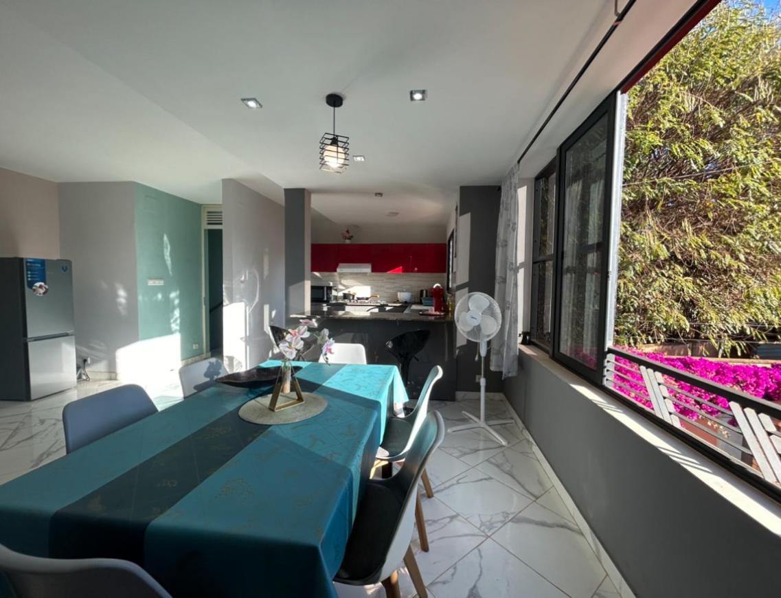 Appartement BIKA à 5 mn de l'aéroport d'Ivato - navette privée gratuite