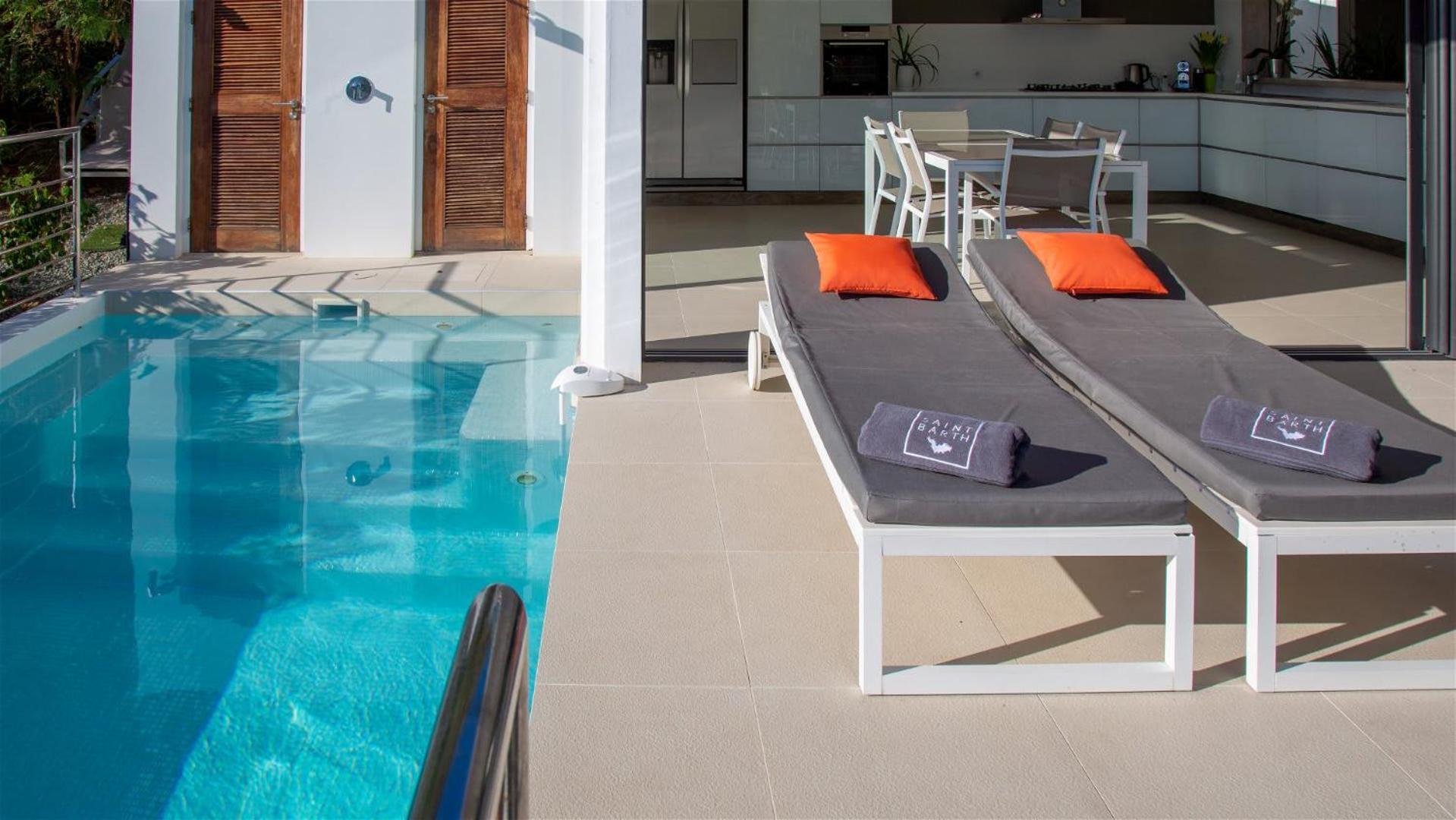 Superb Villa with Refined Decorations