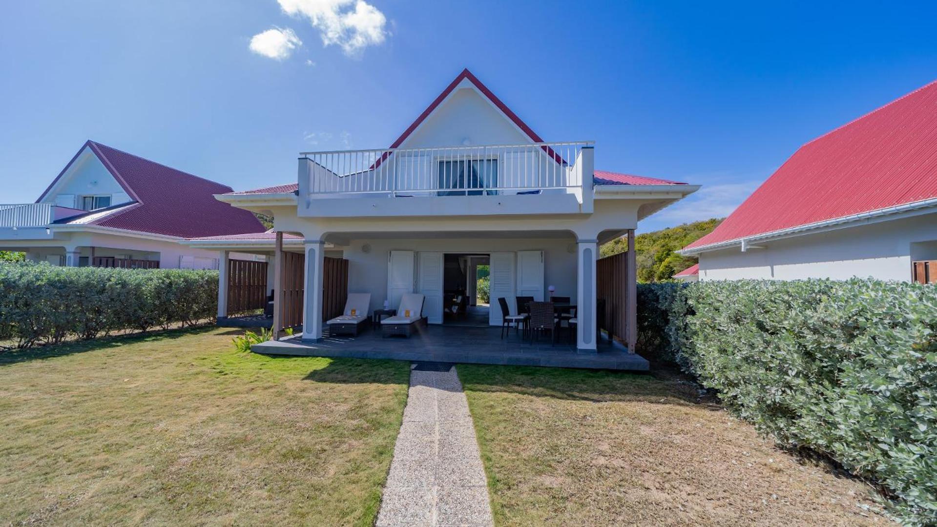 Superb Villa with Refined Decorations