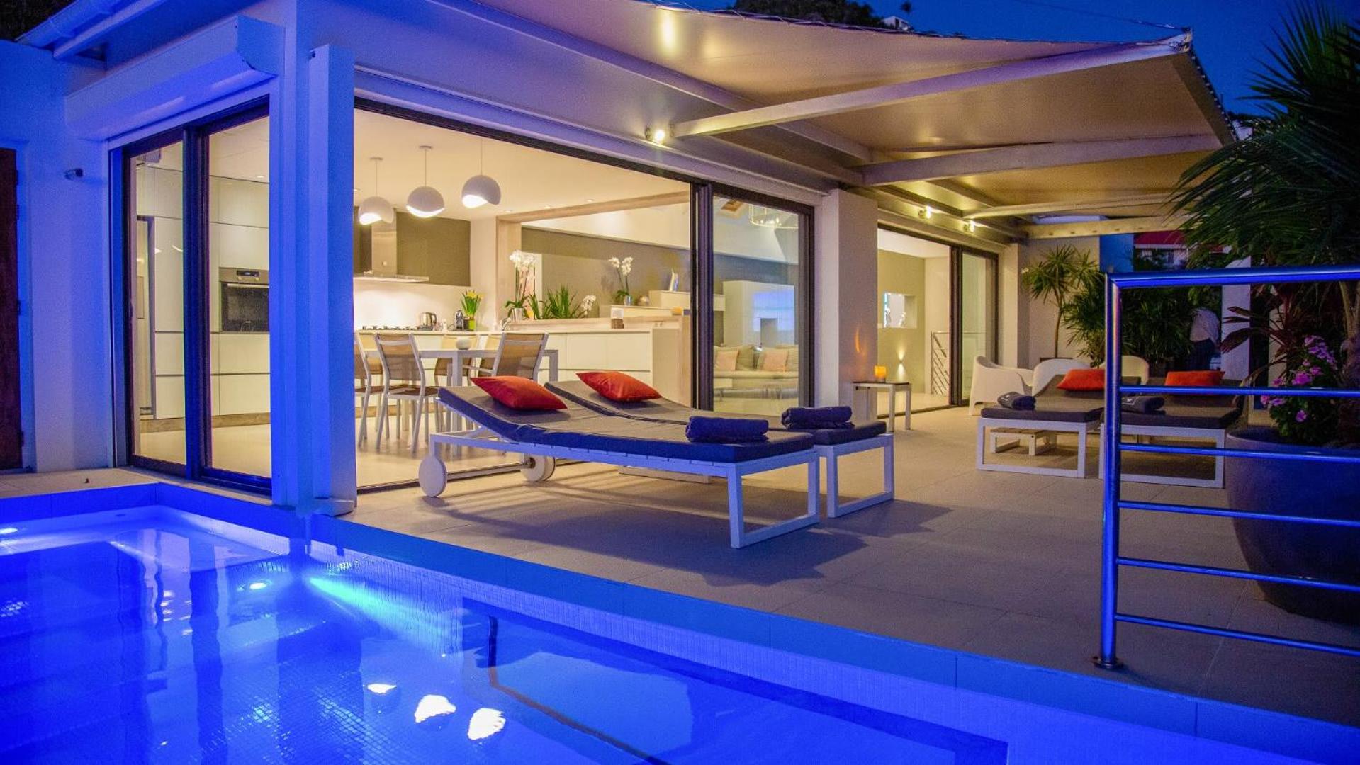 Superb Villa with Refined Decorations