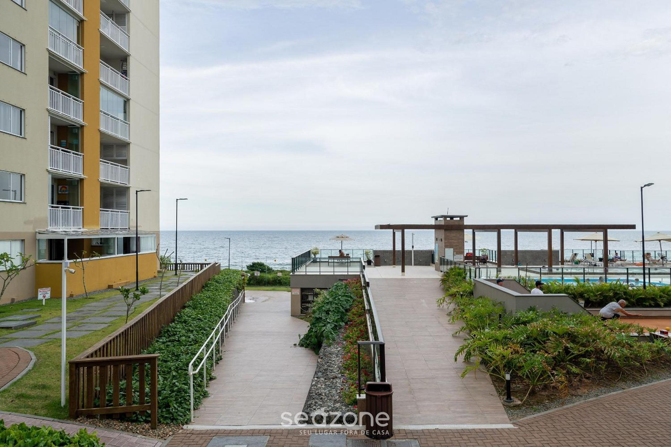 VAC - Condomínio beira mar na Praia de Itajubá