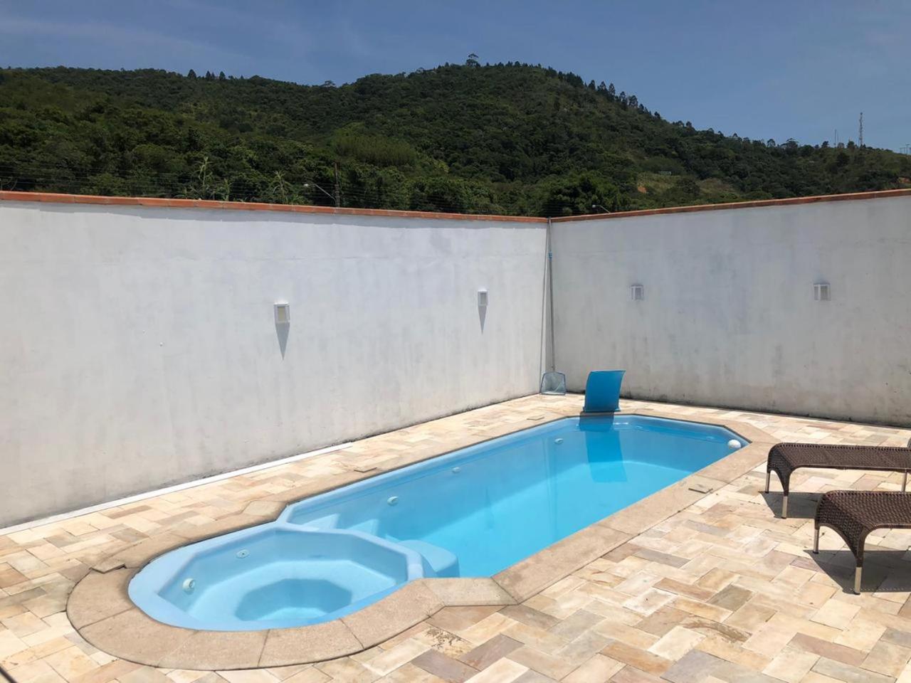 cód 2 - Casa em Palmas com Piscina e Spa