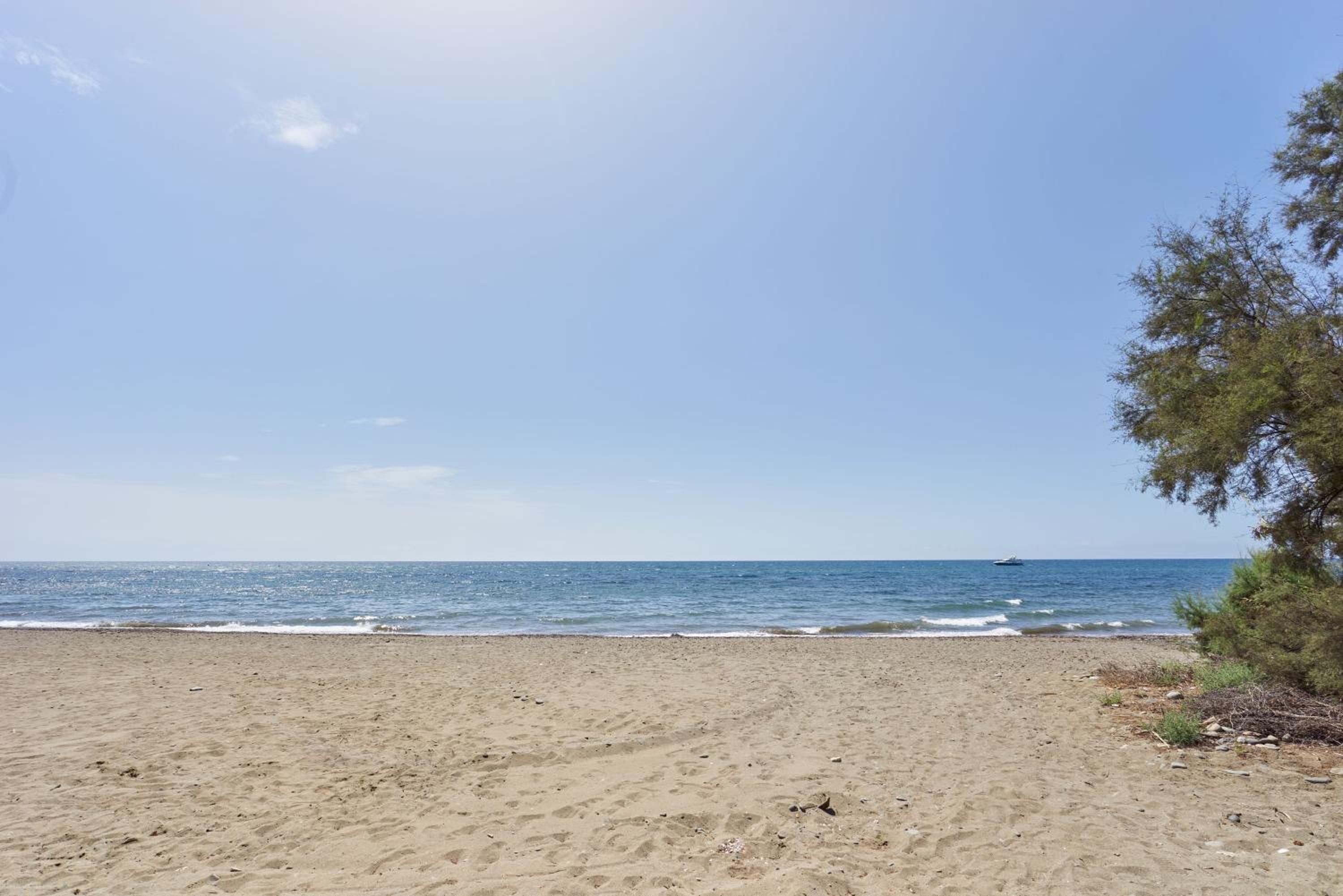 Scorpio 2BR Apartment in Hacienda del Sol, Estepona photo 5