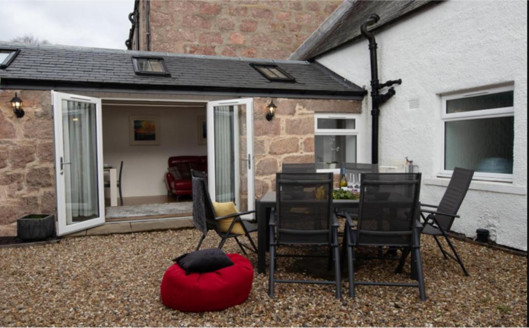 Cairnie Cottage