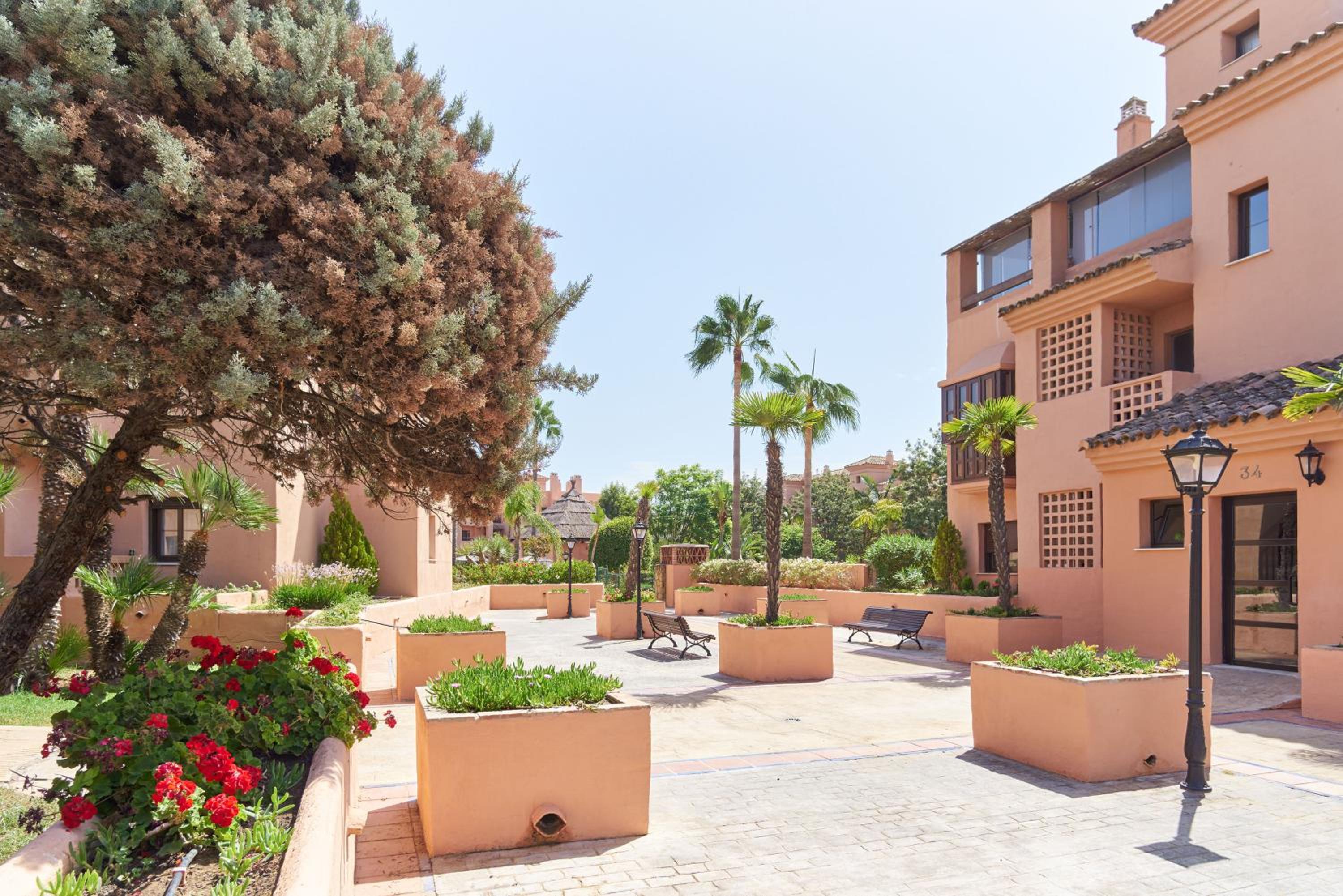 Scorpio 2BR Apartment in Hacienda del Sol, Estepona photo 3