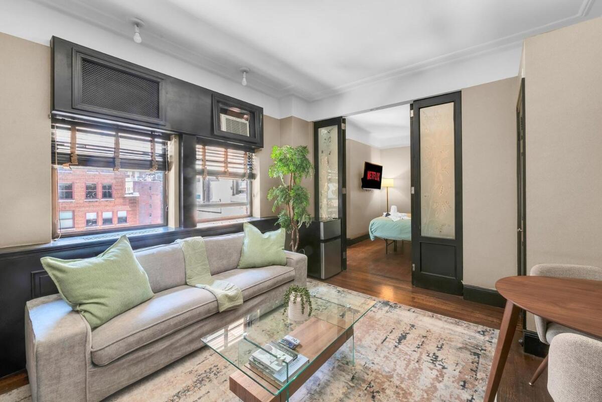 Central Location and Walkable Condo in NY with GYM