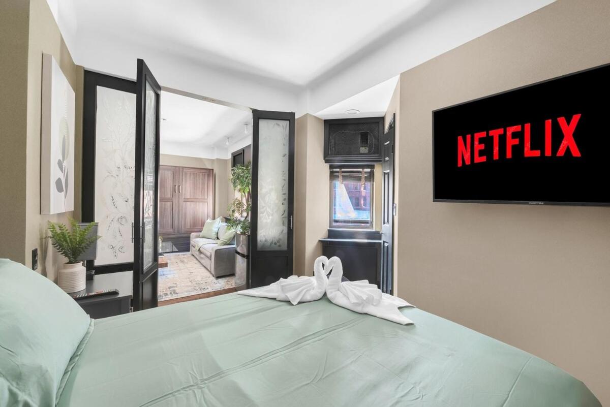 Central Location and Walkable Condo in NY with GYM