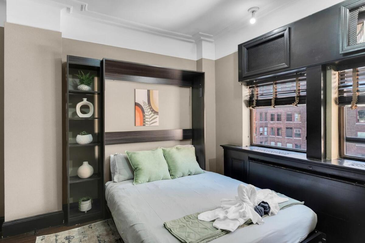 Central Location and Walkable Condo in NY with GYM