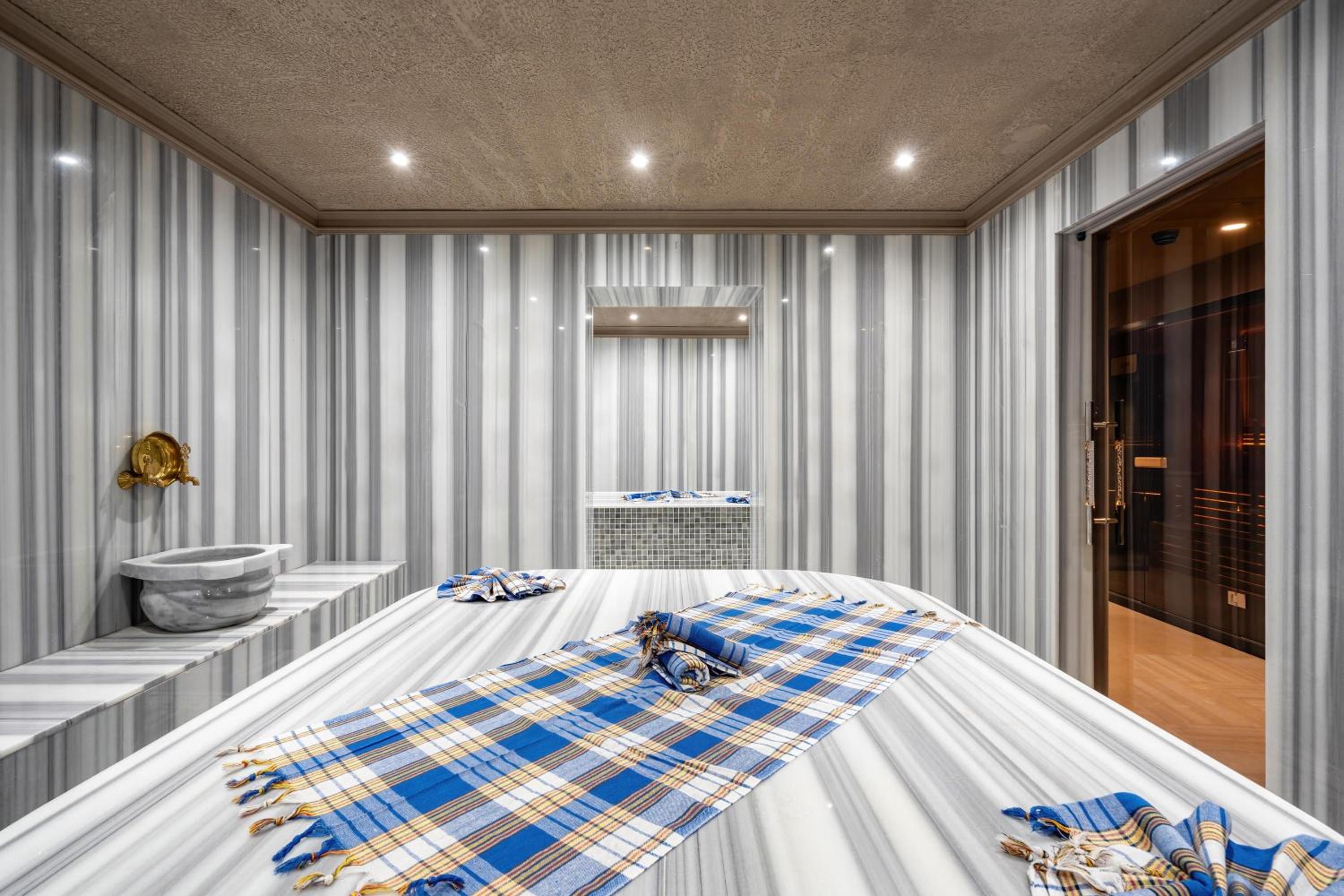 Awen Lara Hotel - Image 7