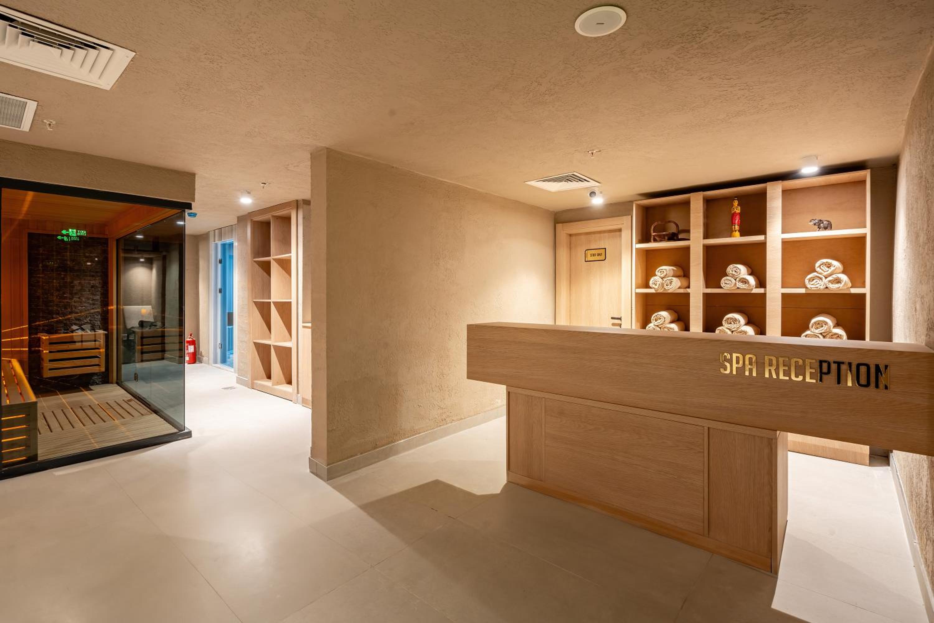 Awen Lara Hotel - Image 13