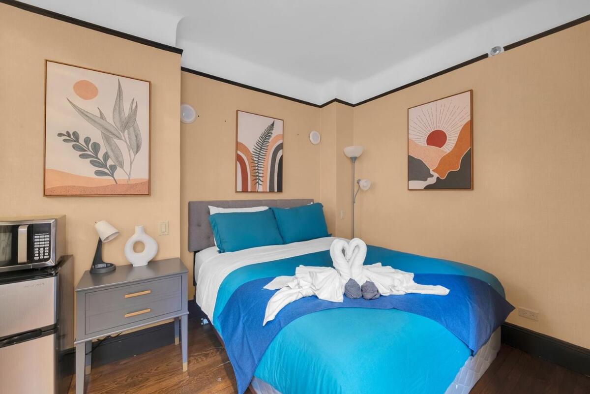 Premier Walking Distance to Times Square Condo NY
