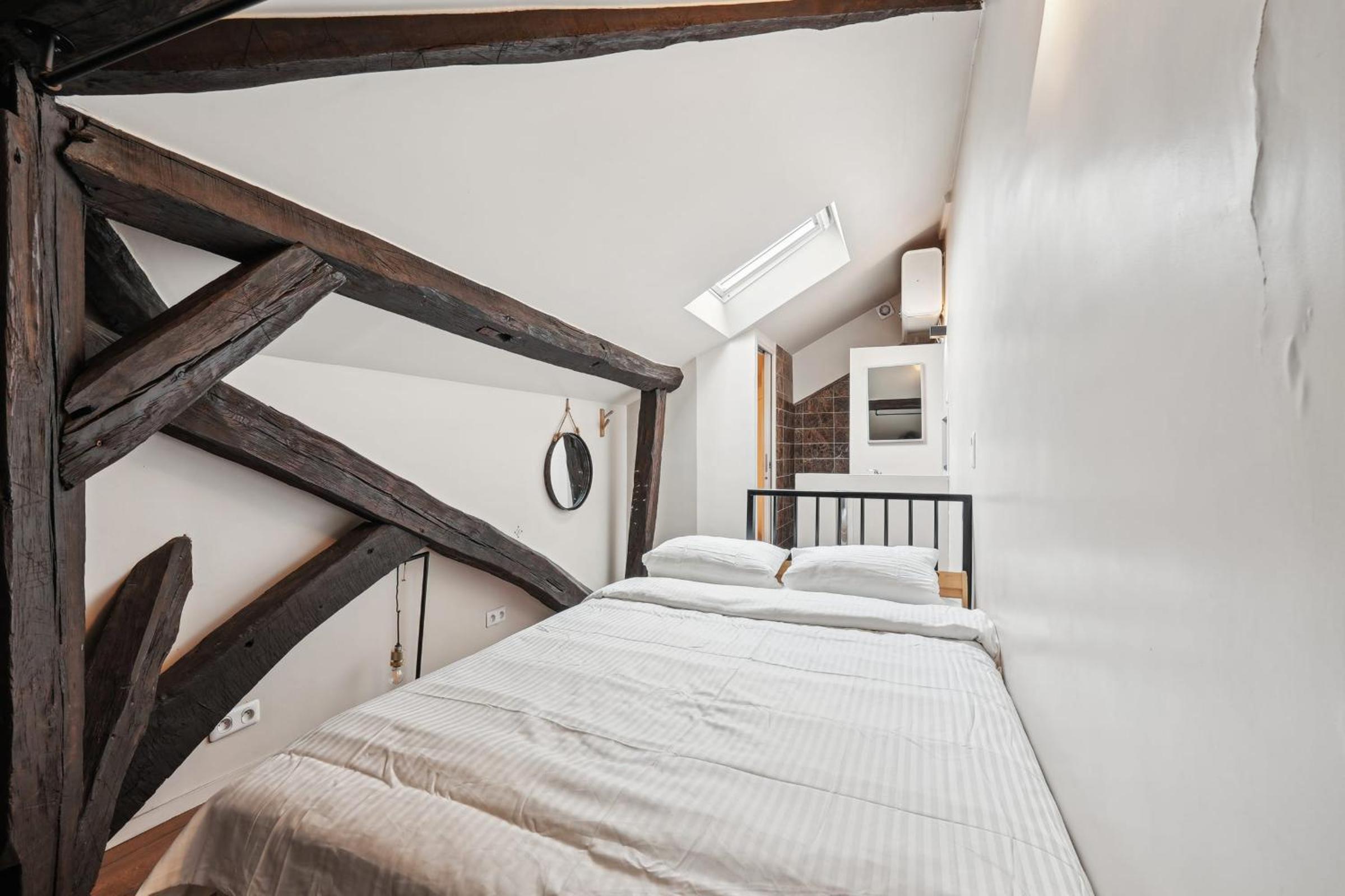 Orsay Invalides - Lille 1bdr by B'Your Home