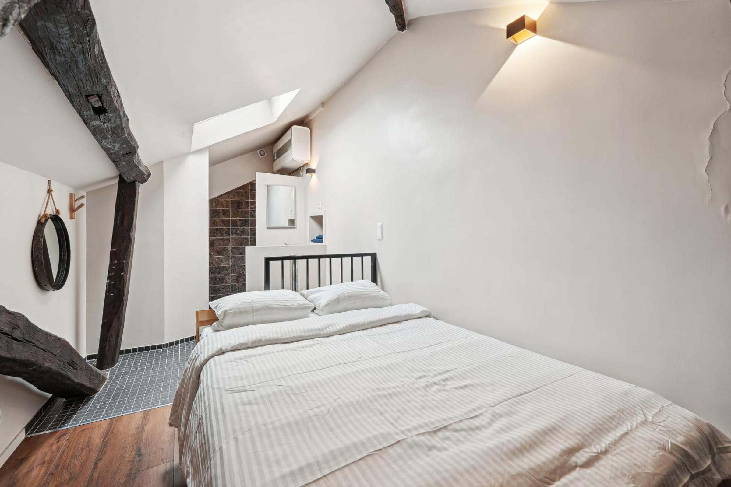 Orsay Invalides - Lille 1bdr by B'Your Home