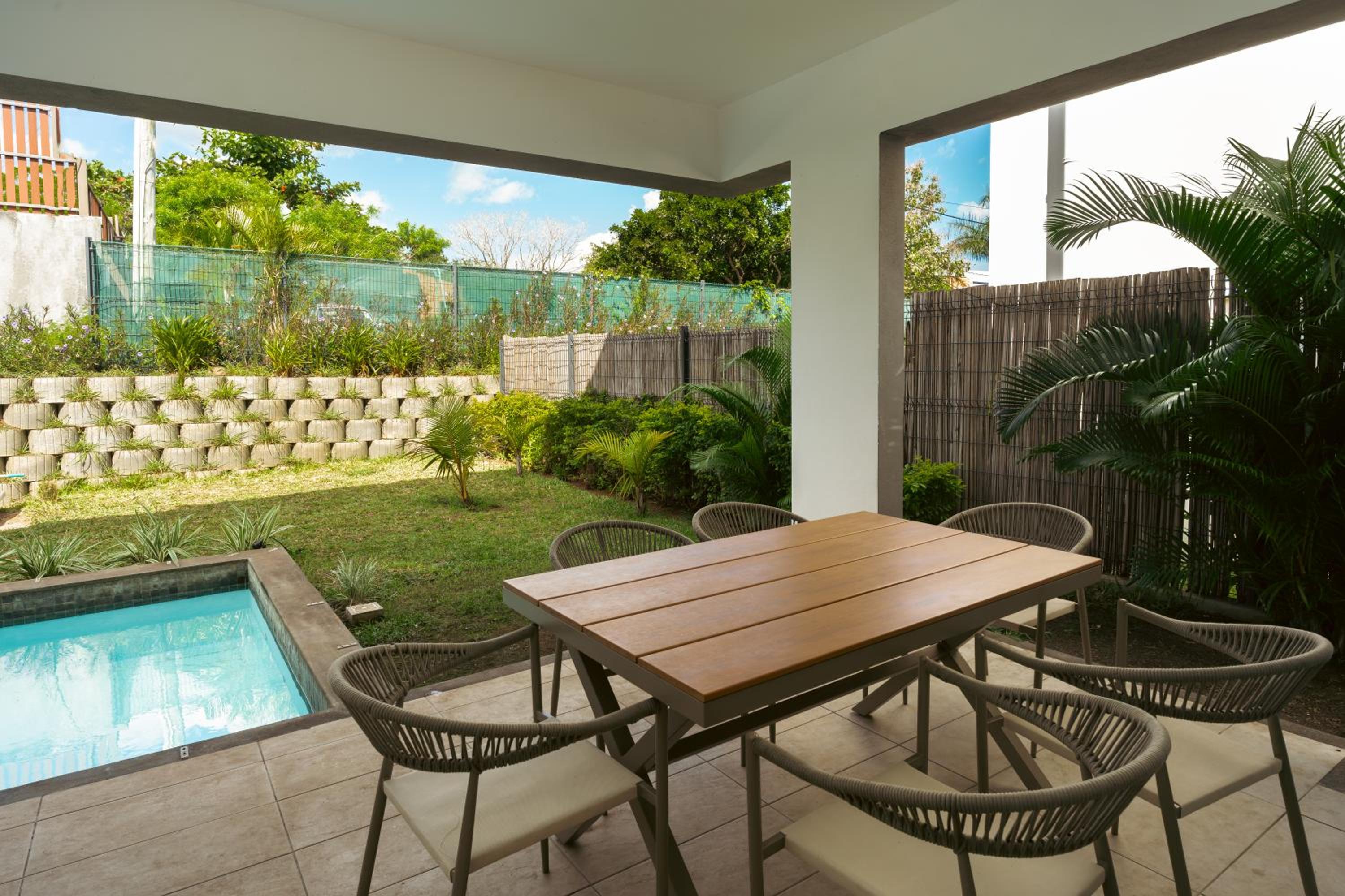 Maison de ville 3 chambres avec piscine et jardin view 4