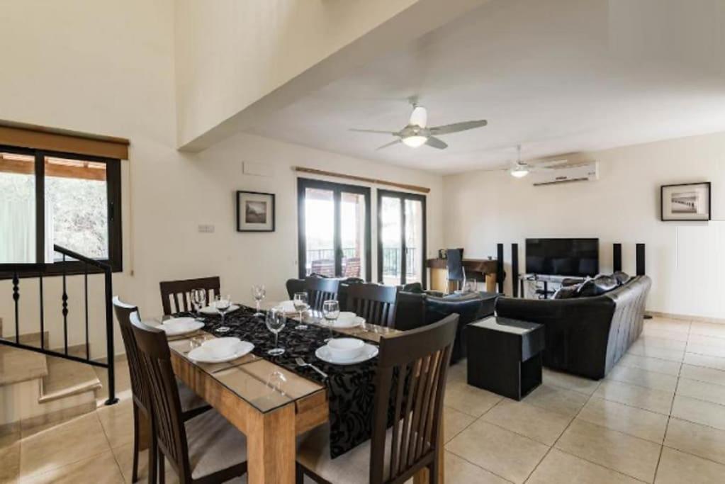 Villa Vounos - 5 Bedroom all en-suit with pvt pool