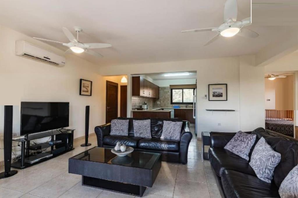 Villa Vounos - 5 Bedroom all en-suit with pvt pool