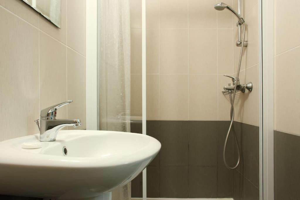 Villa Vounos - 5 Bedroom all en-suit with pvt pool
