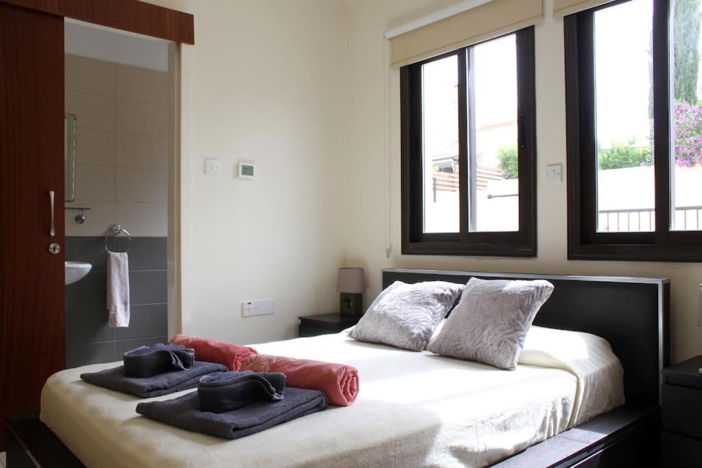 Villa Vounos - 5 Bedroom all en-suit with pvt pool