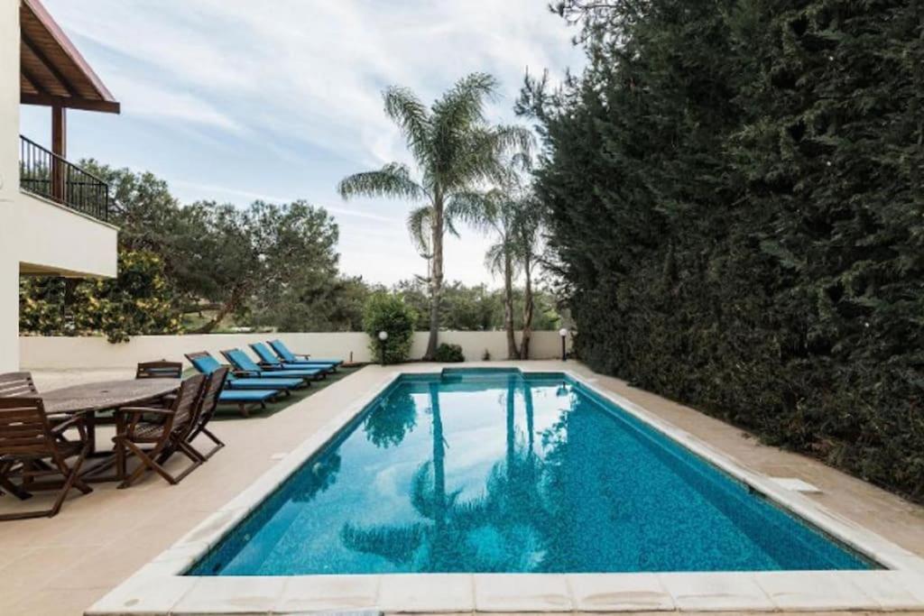 Villa Vounos - 5 Bedroom all en-suit with pvt pool