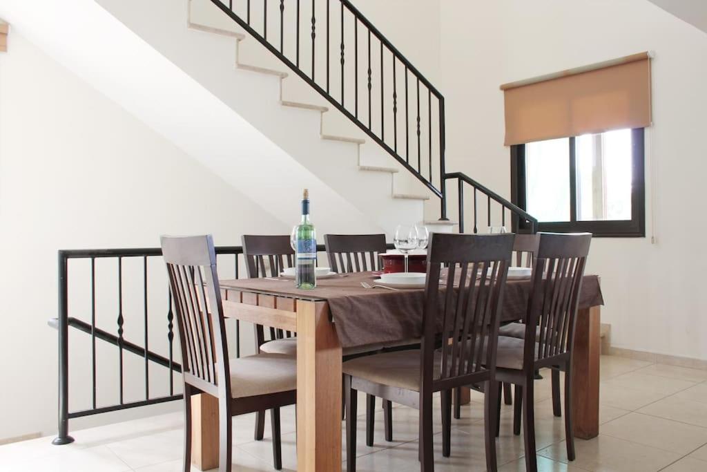 Villa Vounos - 5 Bedroom all en-suit with pvt pool