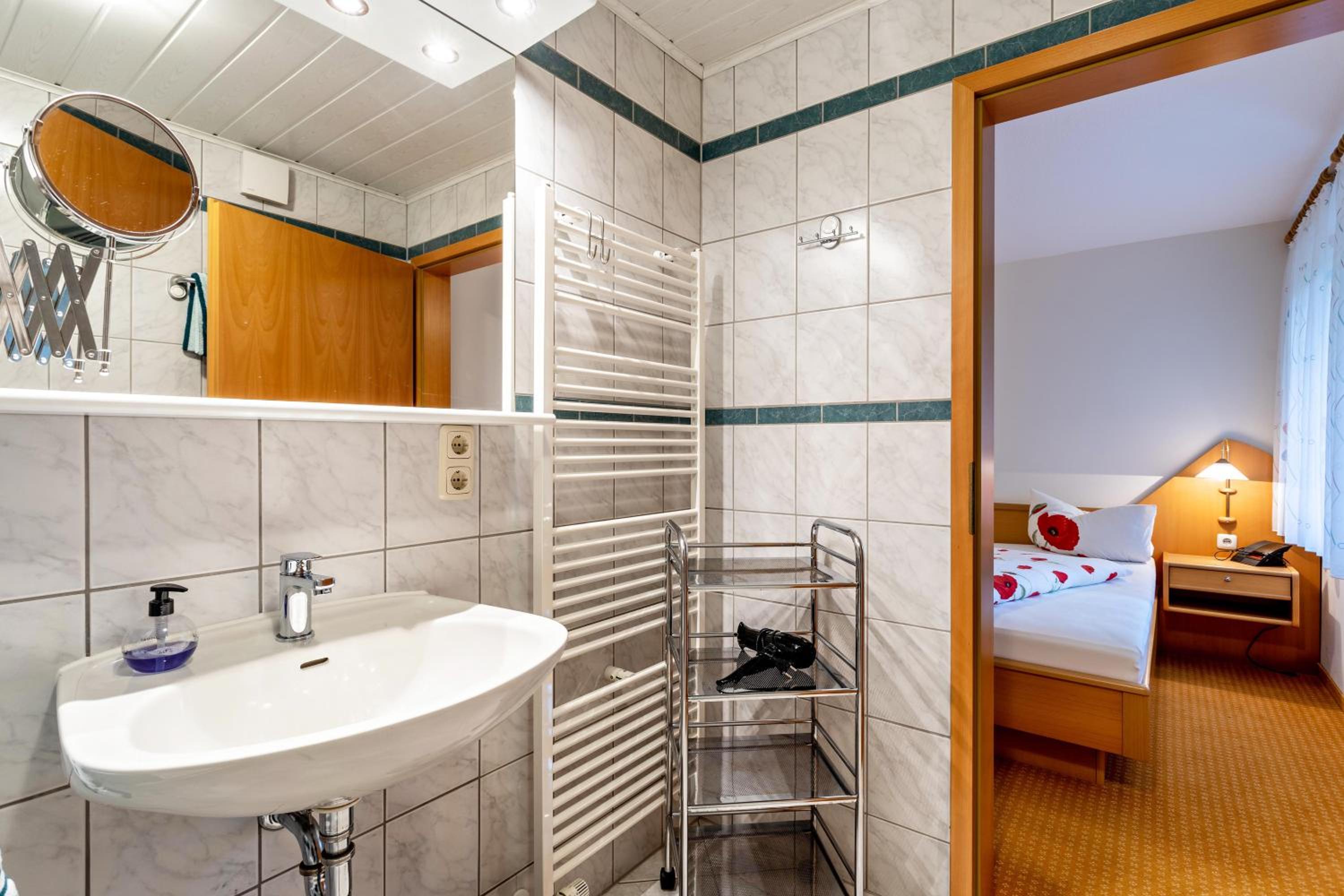 Photo 53