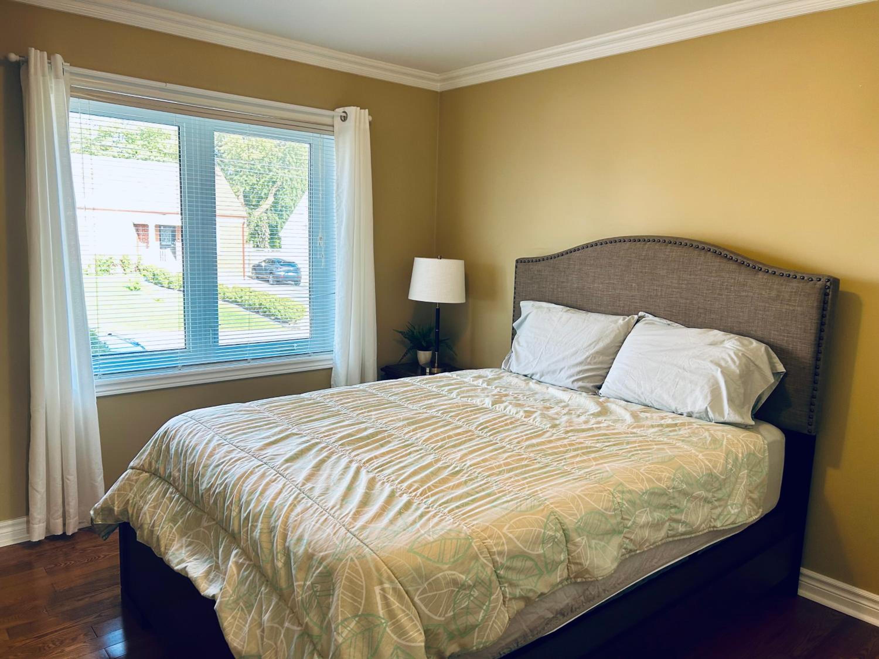 Nice Bedrooms in North York, Ontario