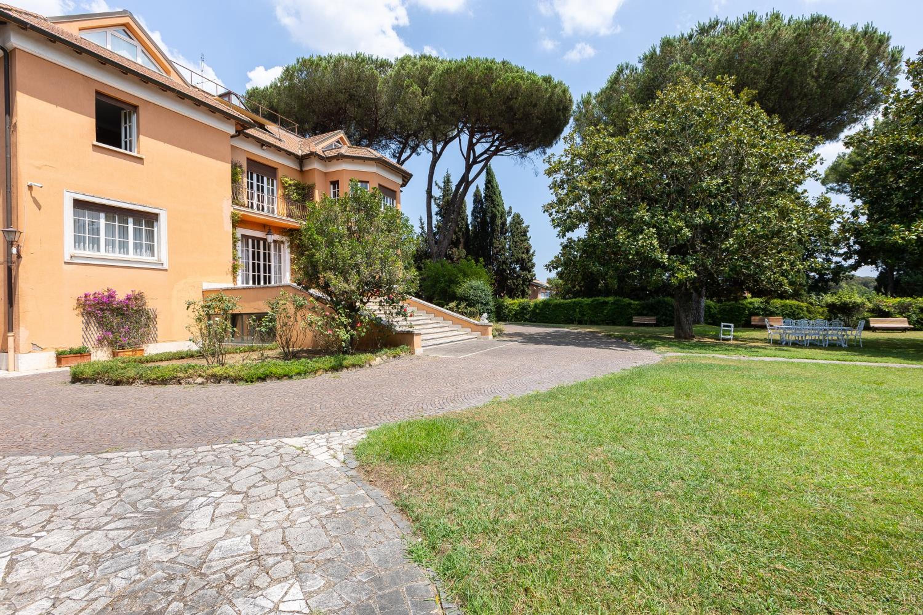 Villa la Gallese by Rental in Rome