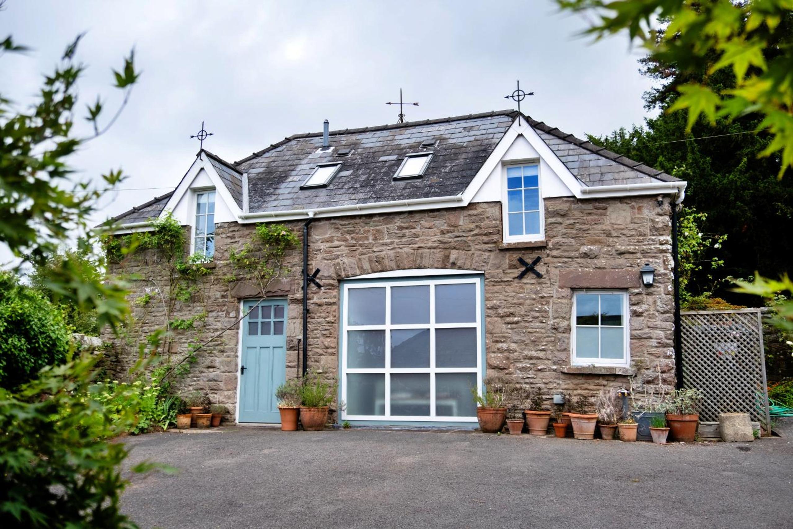 Finest Retreats - Coach House Wellbeing Retreat view 2