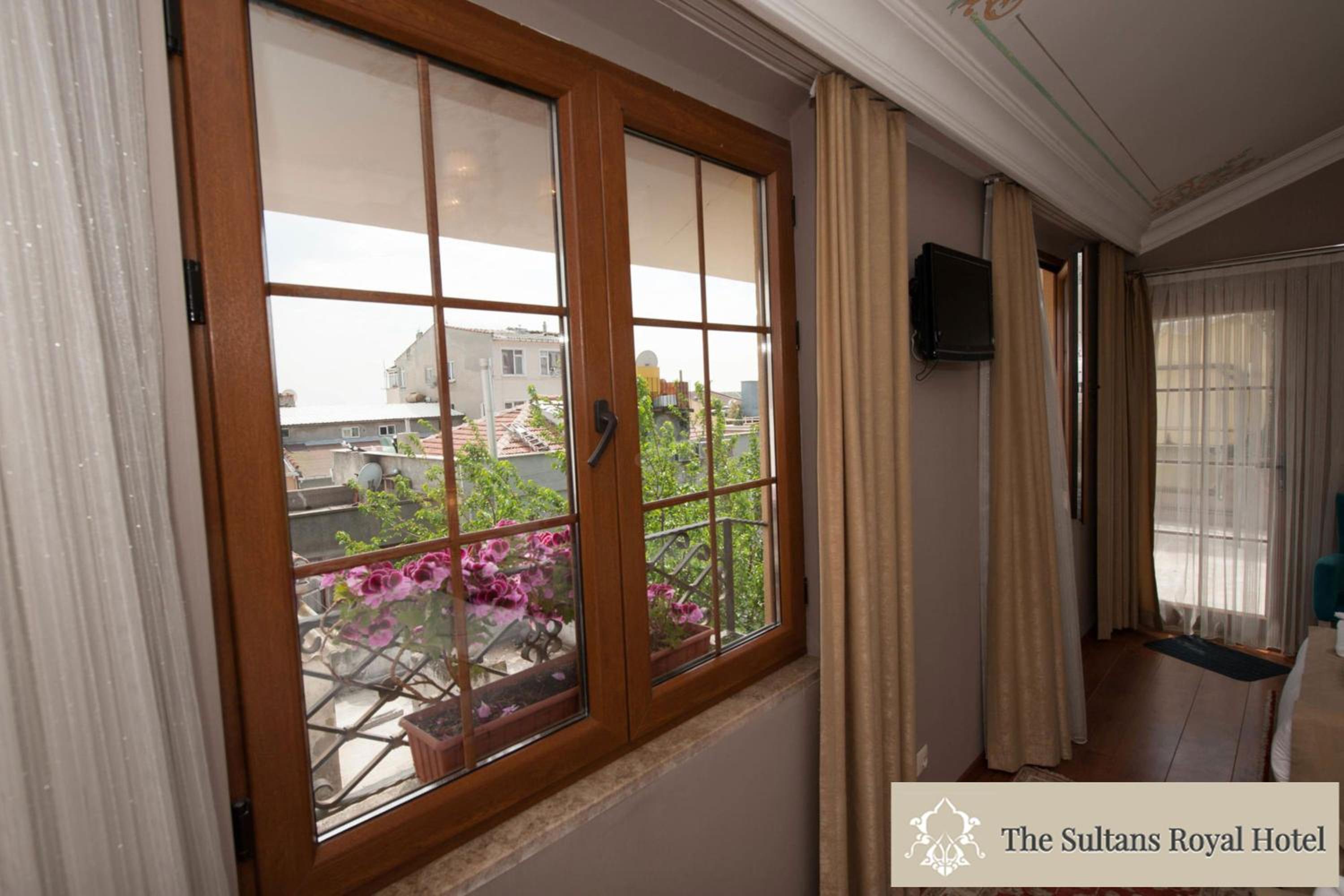 Sultans Royal Hotel - Image 17