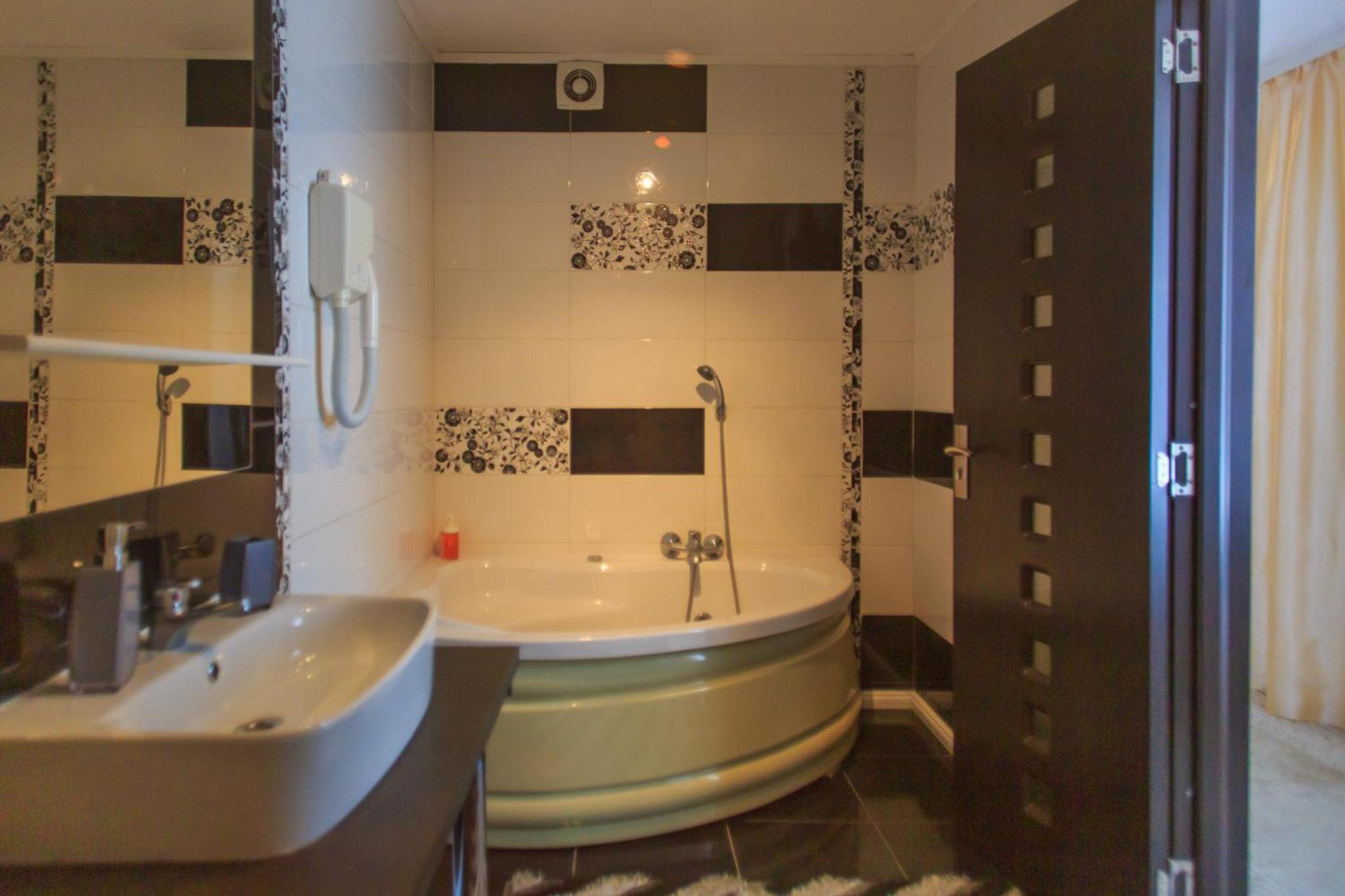 Nobless Boutique Residence