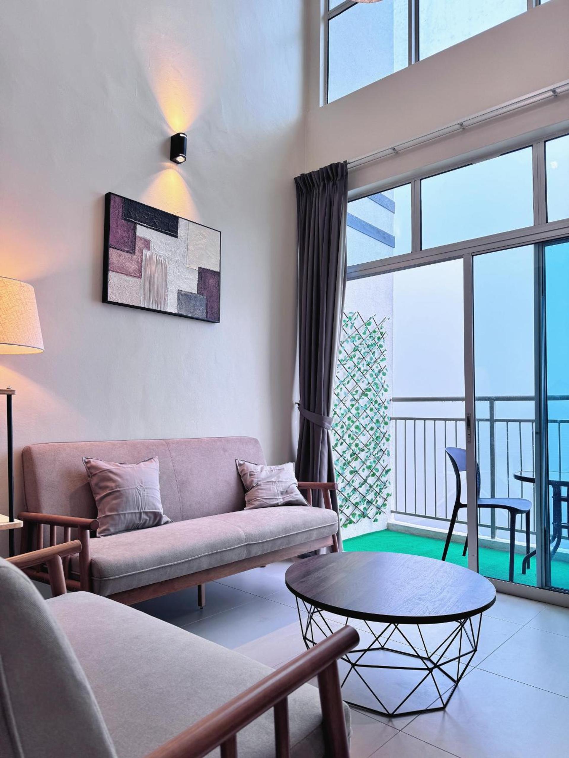 Penthouse with 3 bedrooms, Golden Hills Night Market photo 1