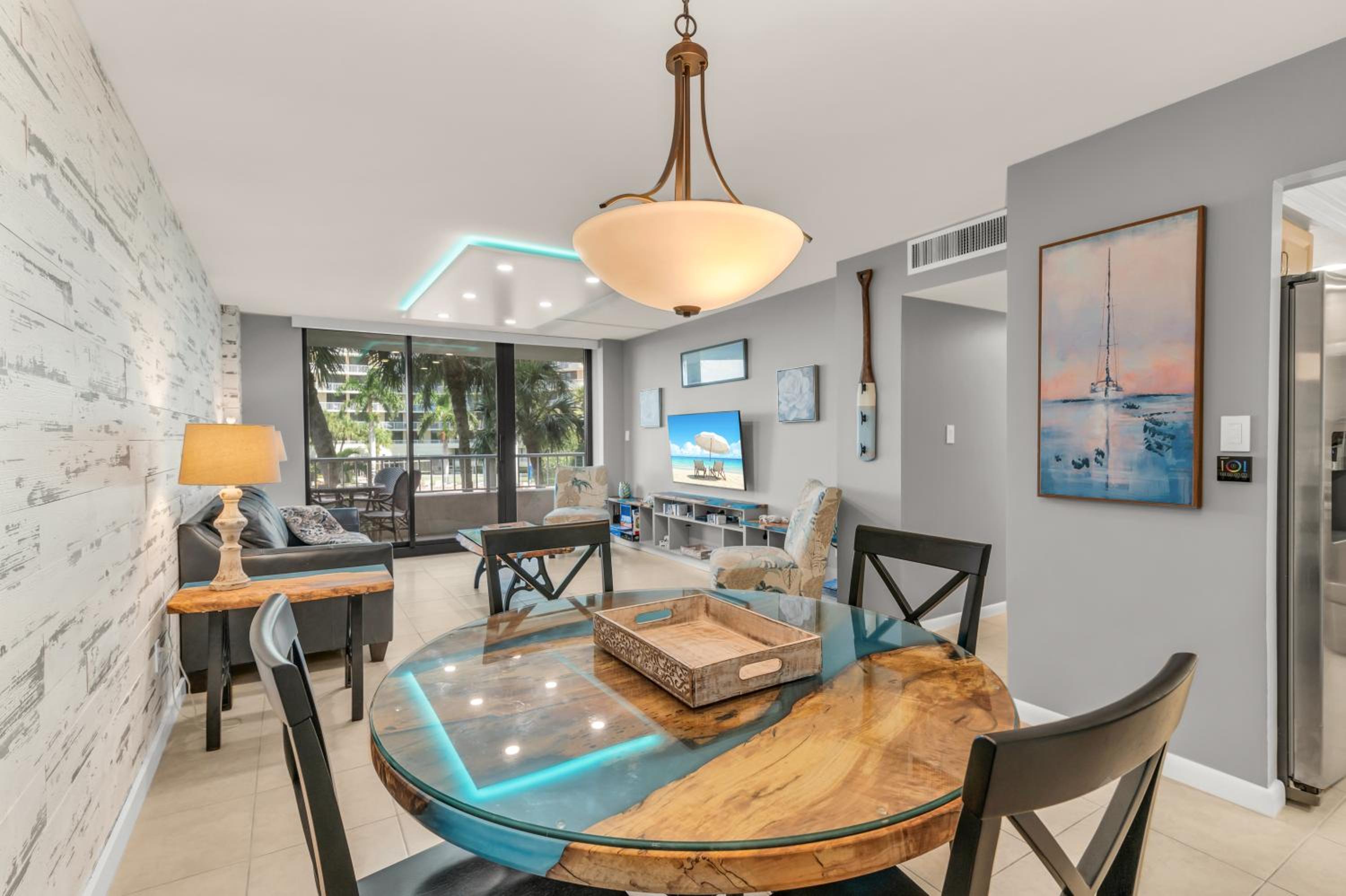 2 Bed Beachfront Condo With Pool Views view 4