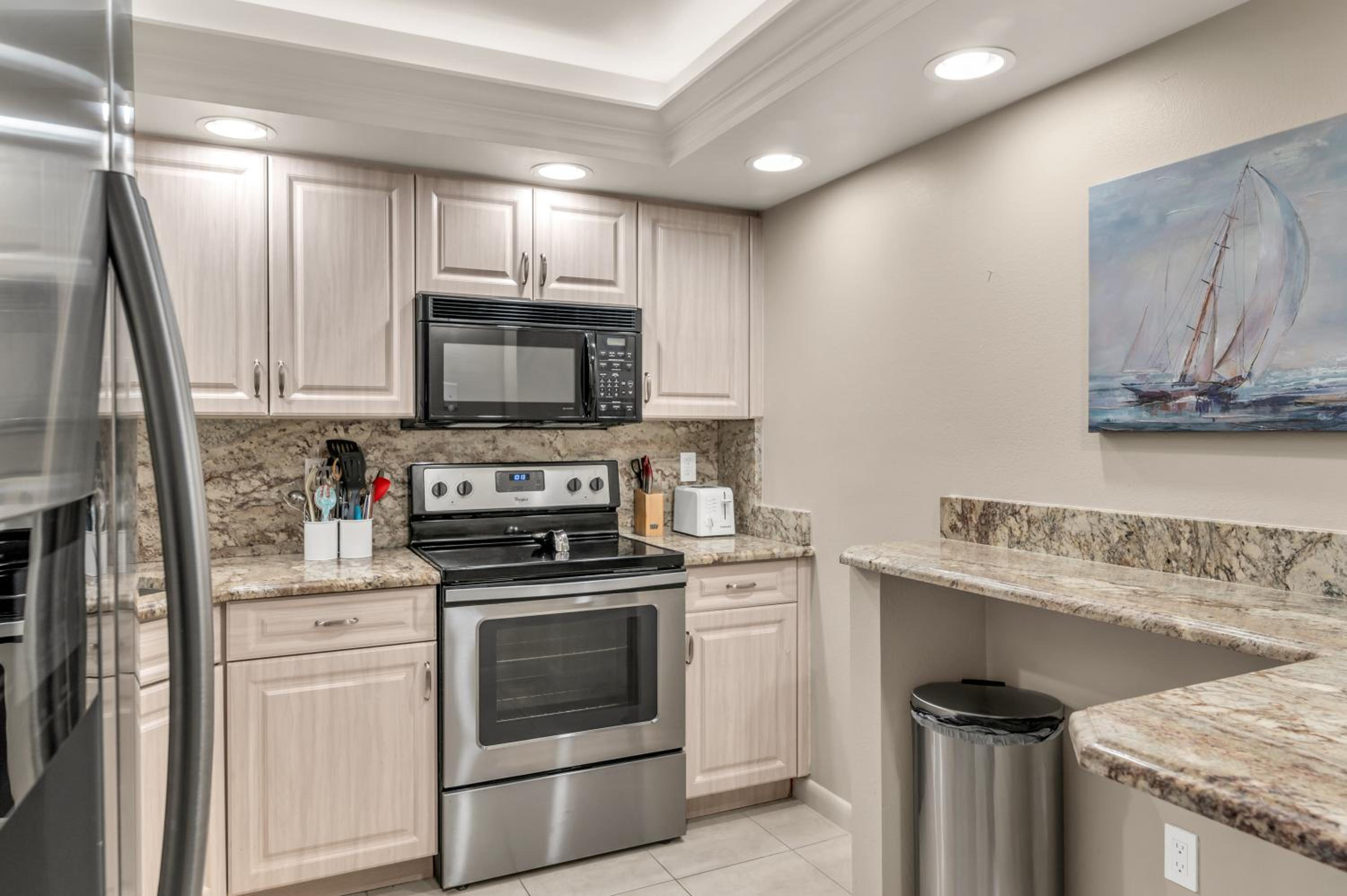 2 Bed Beachfront Condo With Pool Views view 5