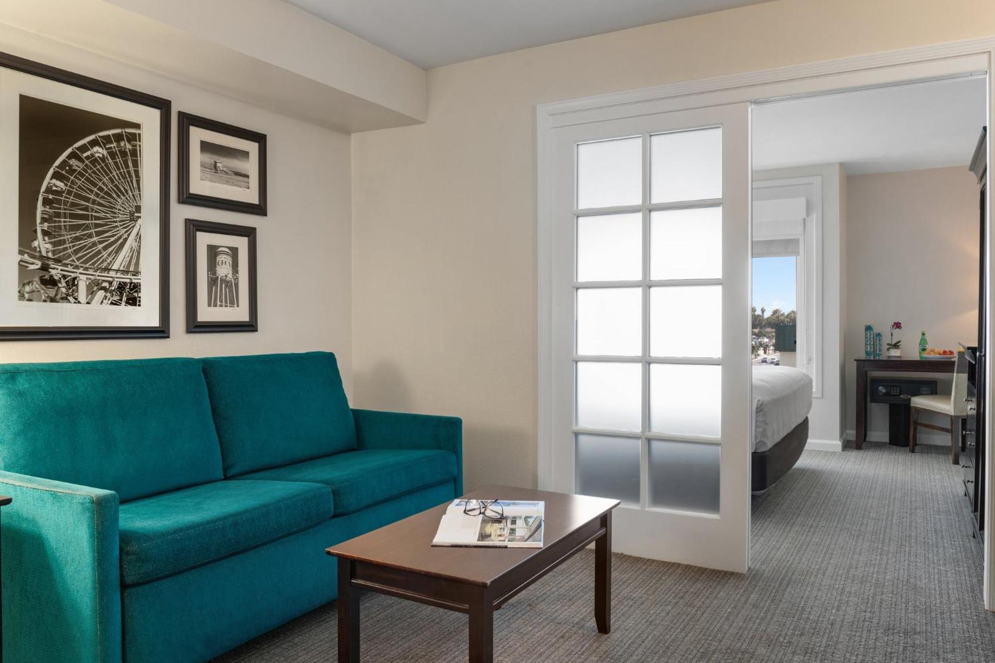 Peacock Suites