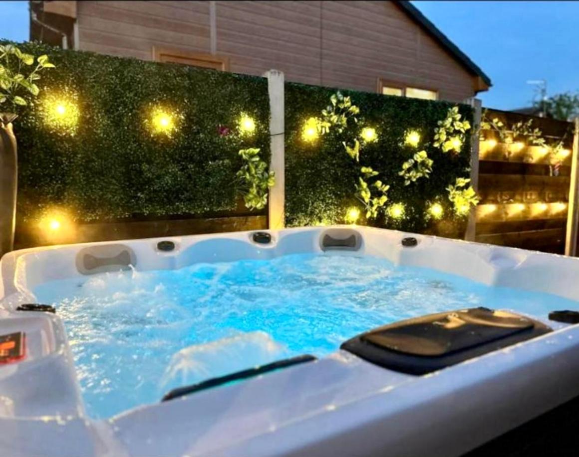 Willow Cottage with Hot tub view 2